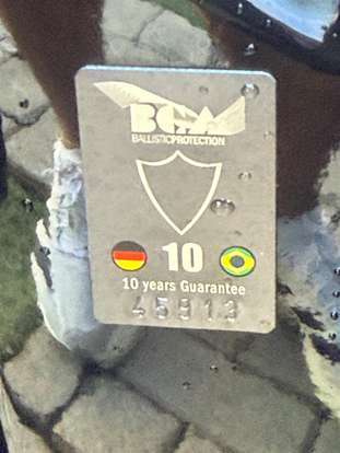 MERCEDES-BENZ-CLA 200-2023