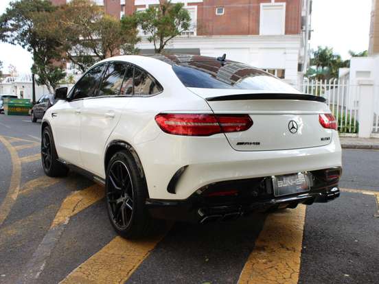 MERCEDES-BENZ-GLE 63 AMG-5.5 V8 TURBO GASOLINA COUPÉ 4MATIC 7G-TRONIC MERCEDES-BENZ-GLE 63 AMG-2015