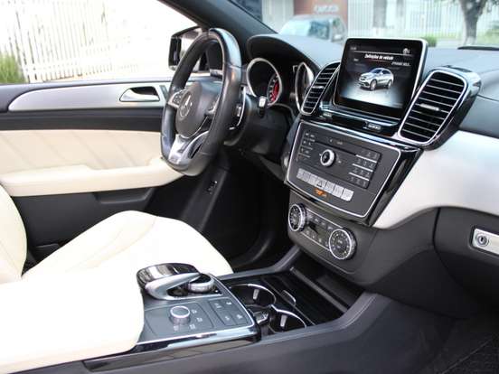 MERCEDES-BENZ-GLE 63 AMG-5.5 V8 TURBO GASOLINA COUPÉ 4MATIC 7G-TRONIC MERCEDES-BENZ-GLE 63 AMG-2015