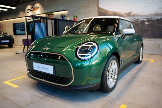 MINI COOPER 49,2 KW ELÉTRICO 2P SE