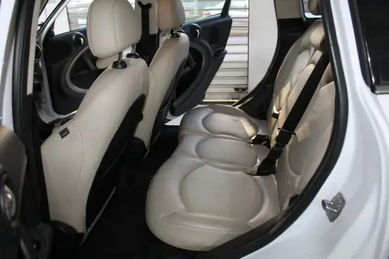 MINI-COUNTRYMAN-2012
