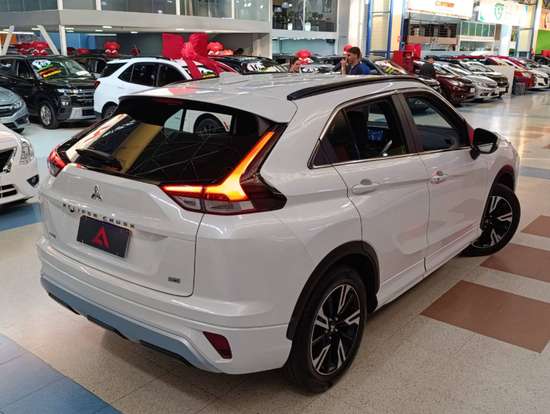 MITSUBISHI-ECLIPSE CROSS-1.5 MIVEC TURBO GASOLINA HPE CVT MITSUBISHI-ECLIPSE CROSS-2024