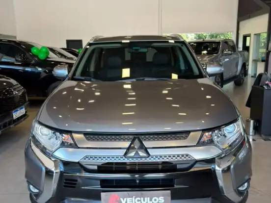 MITSUBISHI-OUTLANDER-2.0 MIVEC GASOLINA HPE AUTOMÁTICO MITSUBISHI-OUTLANDER-2021