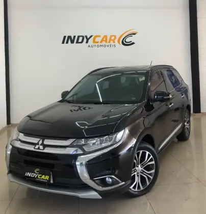 MITSUBISHI OUTLANDER 2.2 4X4 16V DIESEL 4P AUTOMÁTICO MITSUBISHI OUTLANDER 2.2 4X4 16V DIESEL 4P AUTOMÁTICO