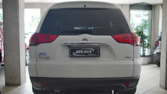 MITSUBISHI-PAJERO-3.5 HPE 4X4 7 LUGARES V6 24V FLEX 4P AUTOMÁTICO MITSUBISHI-PAJERO-2015