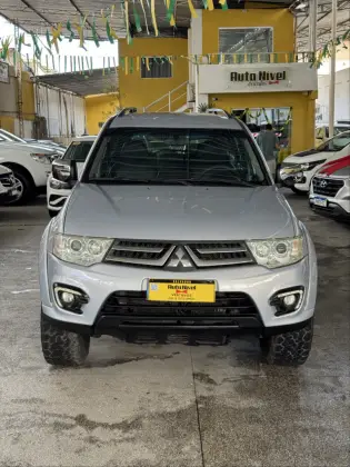 MITSUBISHI PAJERO DAKAR 3.2 4X4 16V TURBO INTERCOOLER DIESEL 4P AUTOMÁTICO MITSUBISHI PAJERO DAKAR 3.2 4X4 16V TURBO INTERCOOLER DIESEL 4P AUTOMÁTICO