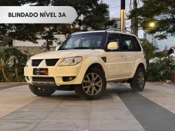 MITSUBISHI PAJERO TR4 2.0 4X2 16V 140CV FLEX 4P AUTOMÁTICO