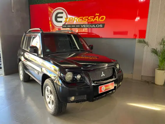 MITSUBISHI PAJERO TR4 2.0 4X4 16V 140CV FLEX 4P AUTOMÁTICO MITSUBISHI PAJERO TR4 2.0 4X4 16V 140CV FLEX 4P AUTOMÁTICO