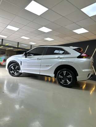 MITSUBISHI-ECLIPSE CROSS-1.5 MIVEC TURBO GASOLINA HPE-S S-AWC CVT MITSUBISHI-ECLIPSE CROSS-2024