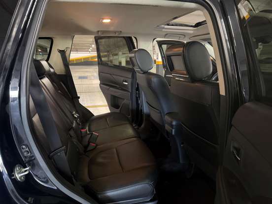MITSUBISHI-OUTLANDER-2.0 16V GASOLINA 4P AUTOMÁTICO MITSUBISHI-OUTLANDER-2015