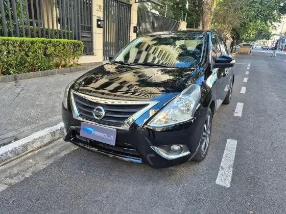 NISSAN VERSA 1.6 16V FLEXSTART SL 4P XTRONIC NISSAN VERSA 1.6 16V FLEXSTART SL 4P XTRONIC