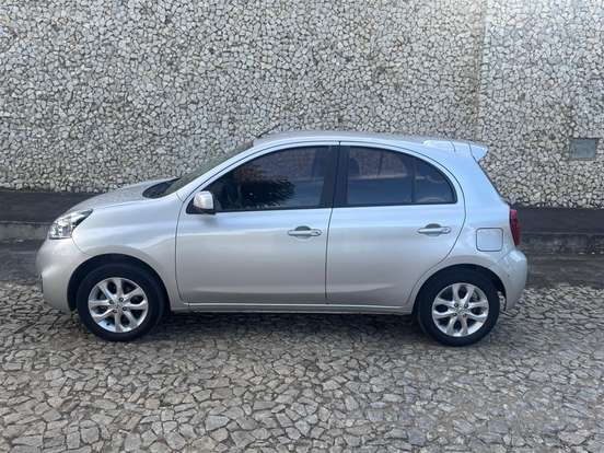 NISSAN-MARCH-1.6 SV 16V FLEXSTART 4P XTRONIC NISSAN-MARCH-2017
