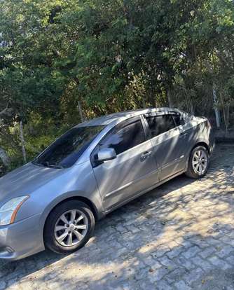 NISSAN-SENTRA-2011