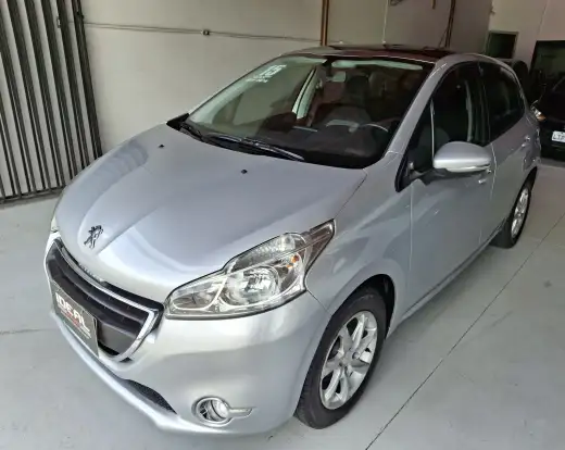 PEUGEOT-208-2015