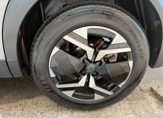 PEUGEOT-2008-2024