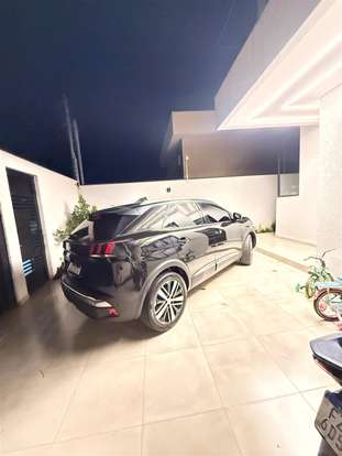 PEUGEOT-3008-2020