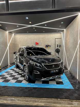 PEUGEOT-3008-2020