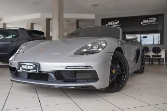PORSCHE-718-2024