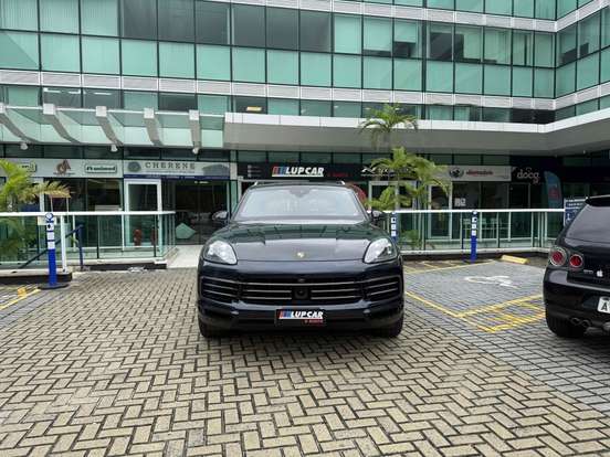 PORSCHE-CAYENNE-2019