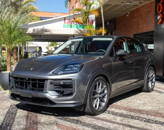 PORSCHE CAYENNE 4.0 V8 GASOLINA TURBO GT COUPÉ AWD TIPTRONIC S PORSCHE CAYENNE 4.0 V8 GASOLINA TURBO GT COUPÉ AWD TIPTRONIC S