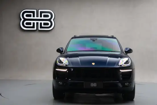 PORSCHE-MACAN-2017