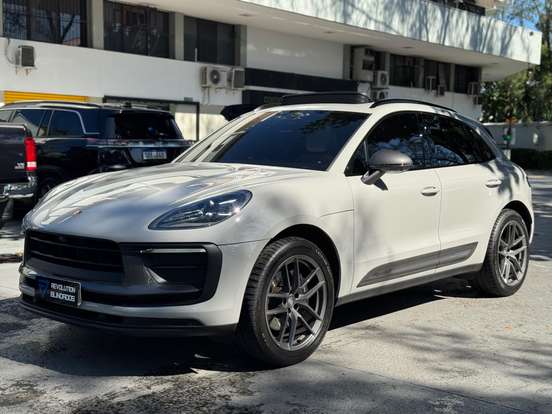 PORSCHE-MACAN-2025