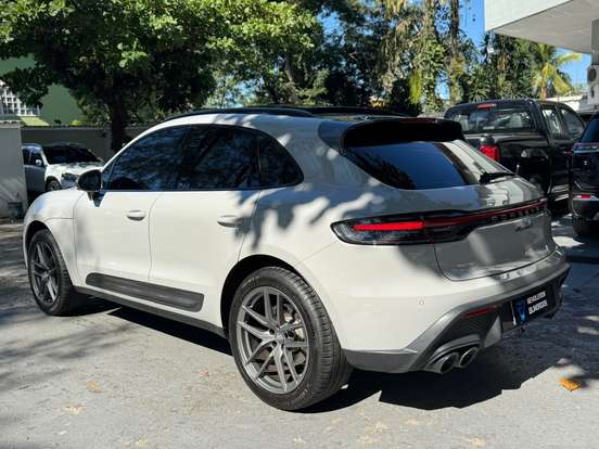 PORSCHE-MACAN-2025