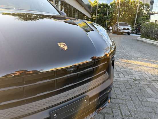 PORSCHE-MACAN-2025