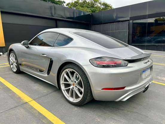 PORSCHE-718-2023