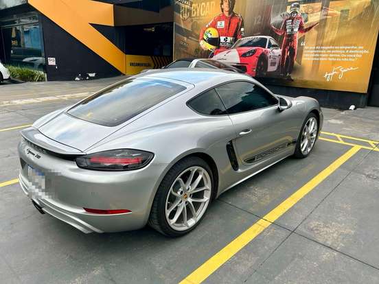 PORSCHE-718-2023