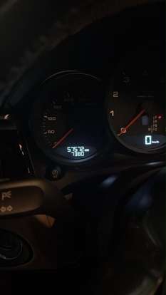 PORSCHE-MACAN-2021
