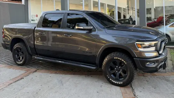 RAM 1500 5.7 V8 GASOLINA REBEL CD 4X4 AUTOMÁTICO RAM 1500 5.7 V8 GASOLINA REBEL CD 4X4 AUTOMÁTICO