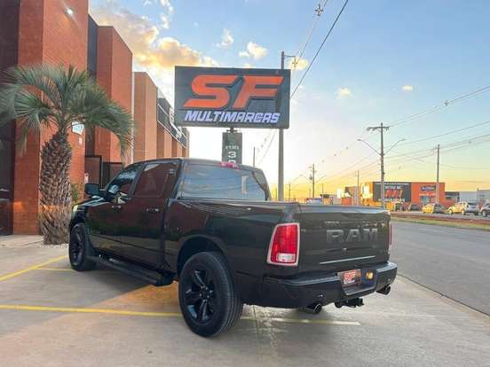 RAM-CLASSIC-5.7 V8 GASOLINA LARAMIE NIGHT EDITION CD 4X4 AUTOMÁTICO RAM-CLASSIC-2022