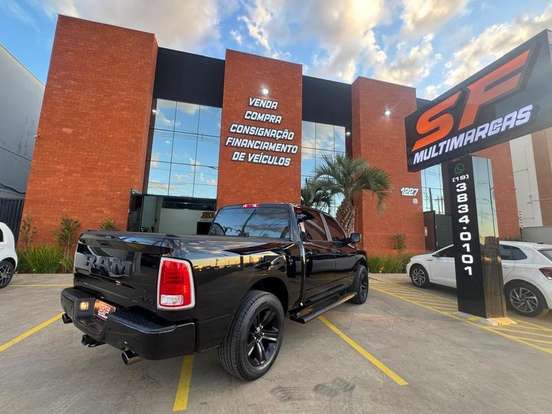 RAM-CLASSIC-5.7 V8 GASOLINA LARAMIE NIGHT EDITION CD 4X4 AUTOMÁTICO RAM-CLASSIC-2022