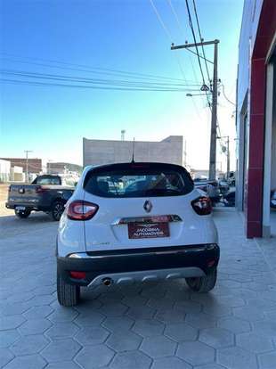 RENAULT-CAPTUR-2019