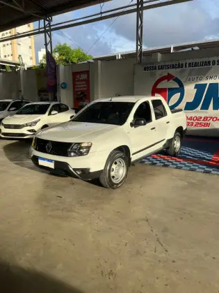RENAULT DUSTER OROCH 1.6 16V SCE FLEX EXPRESS MANUAL RENAULT DUSTER OROCH 1.6 16V SCE FLEX EXPRESS MANUAL