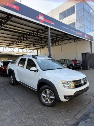 RENAULT DUSTER OROCH 2.0 16V HI-FLEX DYNAMIQUE AUTOMÁTICO RENAULT DUSTER OROCH 2.0 16V HI-FLEX DYNAMIQUE AUTOMÁTICO