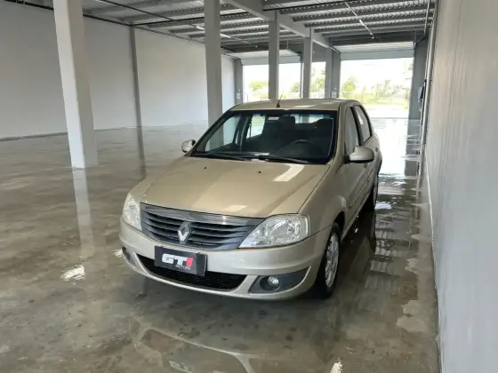 RENAULT LOGAN 1.6 EXPRESSION 16V FLEX 4P AUTOMÁTICO RENAULT LOGAN 1.6 EXPRESSION 16V FLEX 4P AUTOMÁTICO