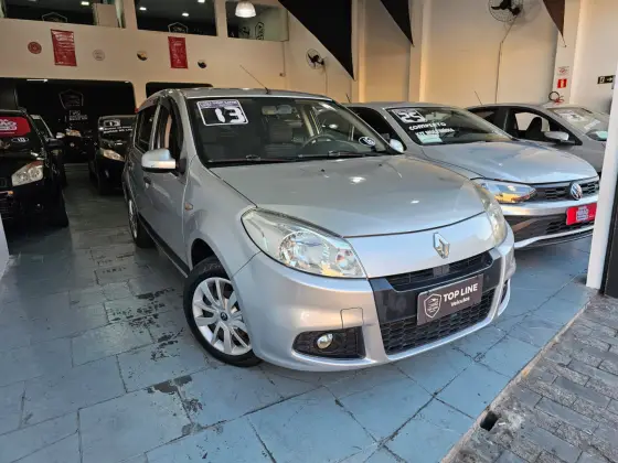 RENAULT SANDERO 1.6 EXPRESSION 8V FLEX 4P MANUAL RENAULT SANDERO 1.6 EXPRESSION 8V FLEX 4P MANUAL