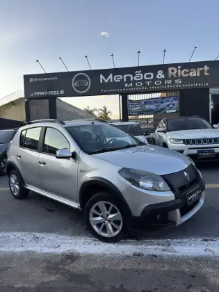 RENAULT SANDERO 1.6 STEPWAY 16V FLEX 4P AUTOMÁTICO RENAULT SANDERO 1.6 STEPWAY 16V FLEX 4P AUTOMÁTICO