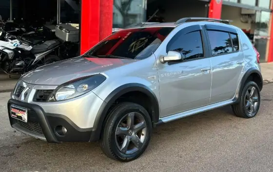 RENAULT SANDERO 1.6 STEPWAY 16V FLEX 4P MANUAL RENAULT SANDERO 1.6 STEPWAY 16V FLEX 4P MANUAL