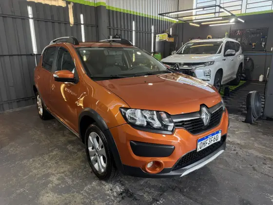 RENAULT SANDERO 1.6 STEPWAY 8V FLEX 4P AUTOMATIZADO RENAULT SANDERO 1.6 STEPWAY 8V FLEX 4P AUTOMATIZADO
