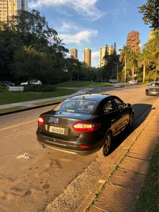 RENAULT-FLUENCE-2.0 DYNAMIQUE 16V FLEX 4P AUTOMÁTICO RENAULT-FLUENCE-2013