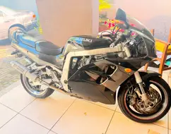 SUZUKI GSX-R1100 W SUZUKI GSX-R1100 W
