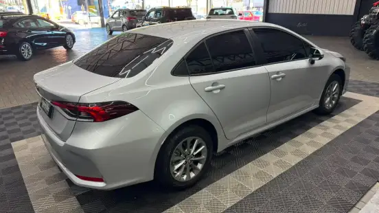 TOYOTA-COROLLA-2025