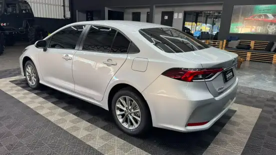 TOYOTA-COROLLA-2025