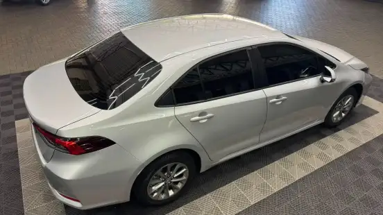 TOYOTA-COROLLA-2025