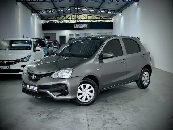 TOYOTA ETIOS 1.3 X 16V FLEX 4P AUTOMÁTICO TOYOTA ETIOS 1.3 X 16V FLEX 4P AUTOMÁTICO