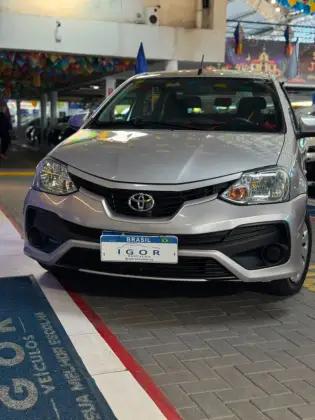 TOYOTA ETIOS 1.5 XS SEDAN 16V FLEX 4P AUTOMÁTICO
