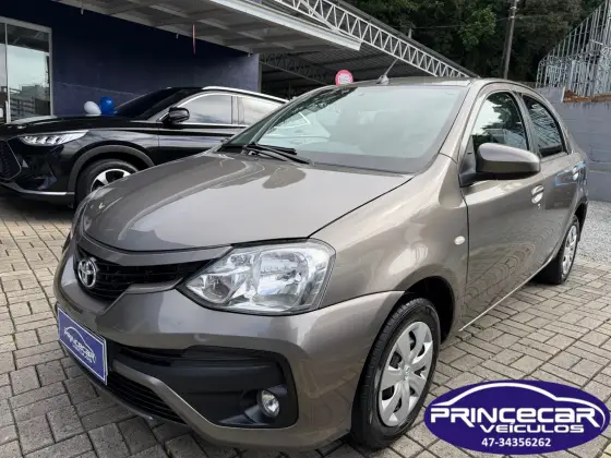 TOYOTA ETIOS 1.5 XS SEDAN 16V FLEX 4P AUTOMÁTICO TOYOTA ETIOS 1.5 XS SEDAN 16V FLEX 4P AUTOMÁTICO